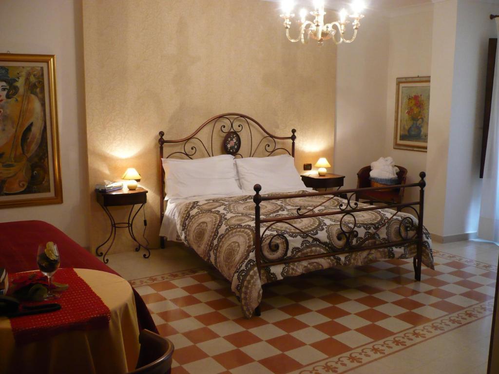 Hotel Palazzo Krataiis سيلا الغرفة الصورة